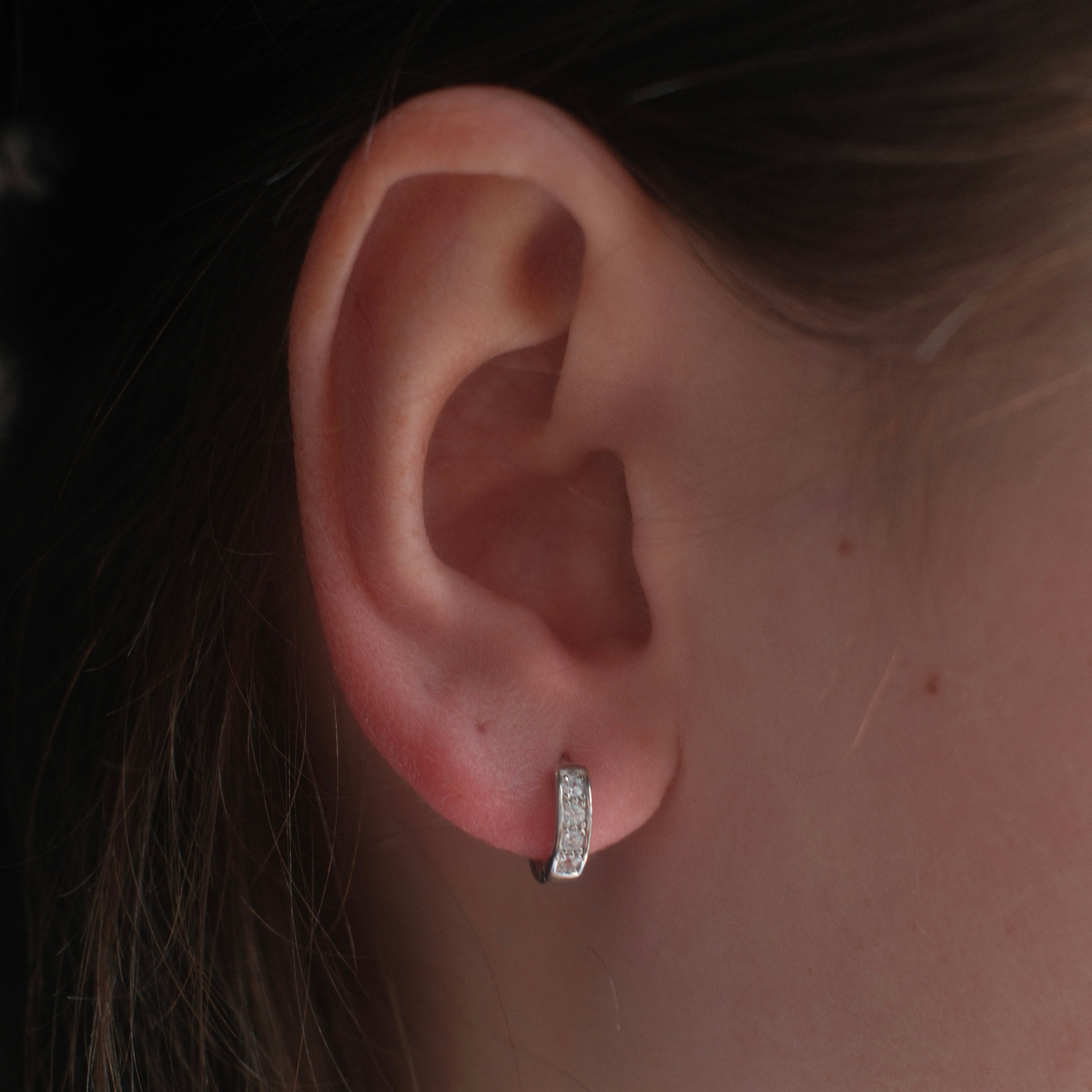 DAPHNE HUGGIES SILVER