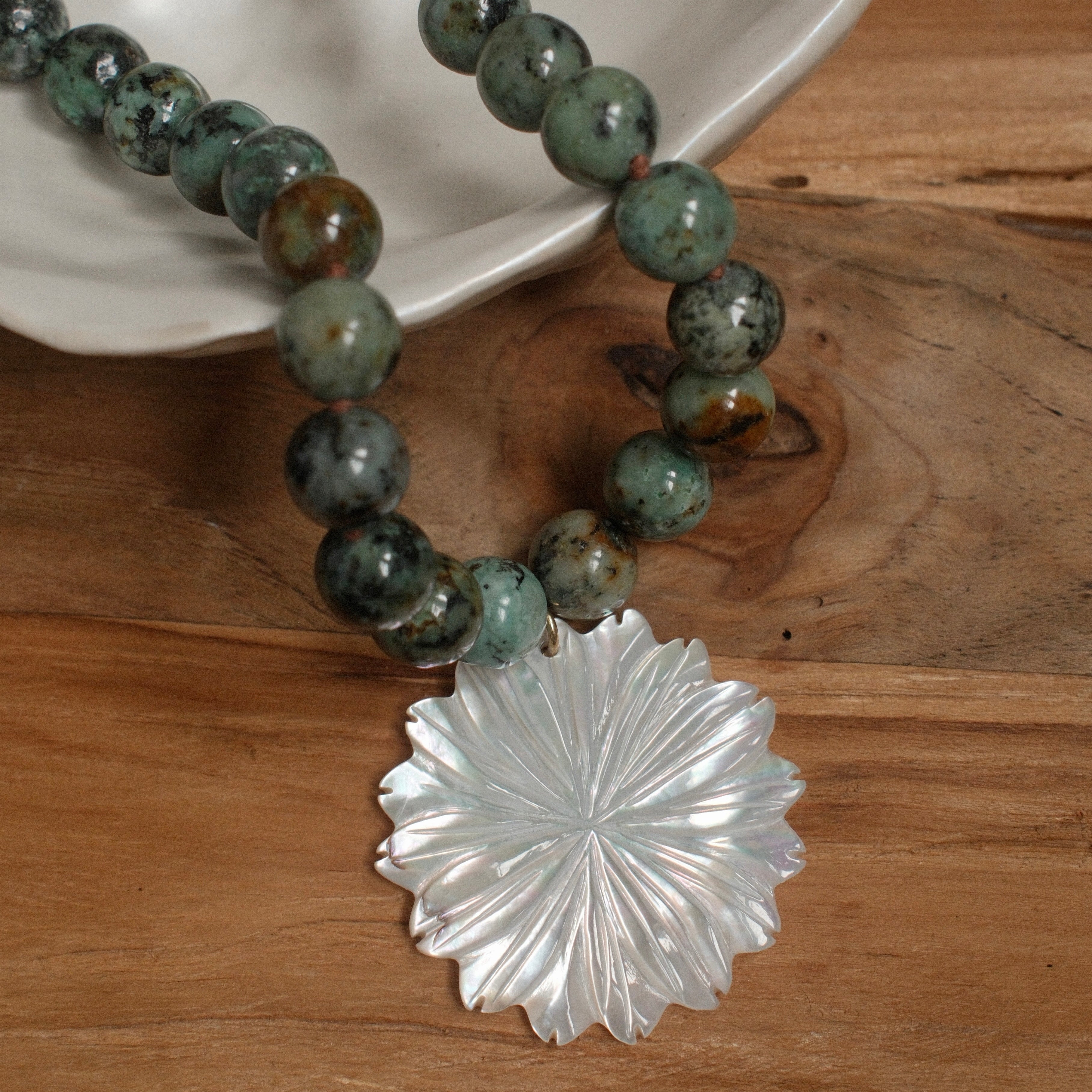 MARTHA FLOWER NECKLACE TURQUOISE