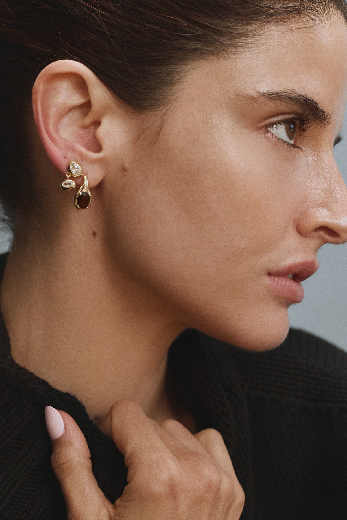 THEA SMOKY EARRINGS