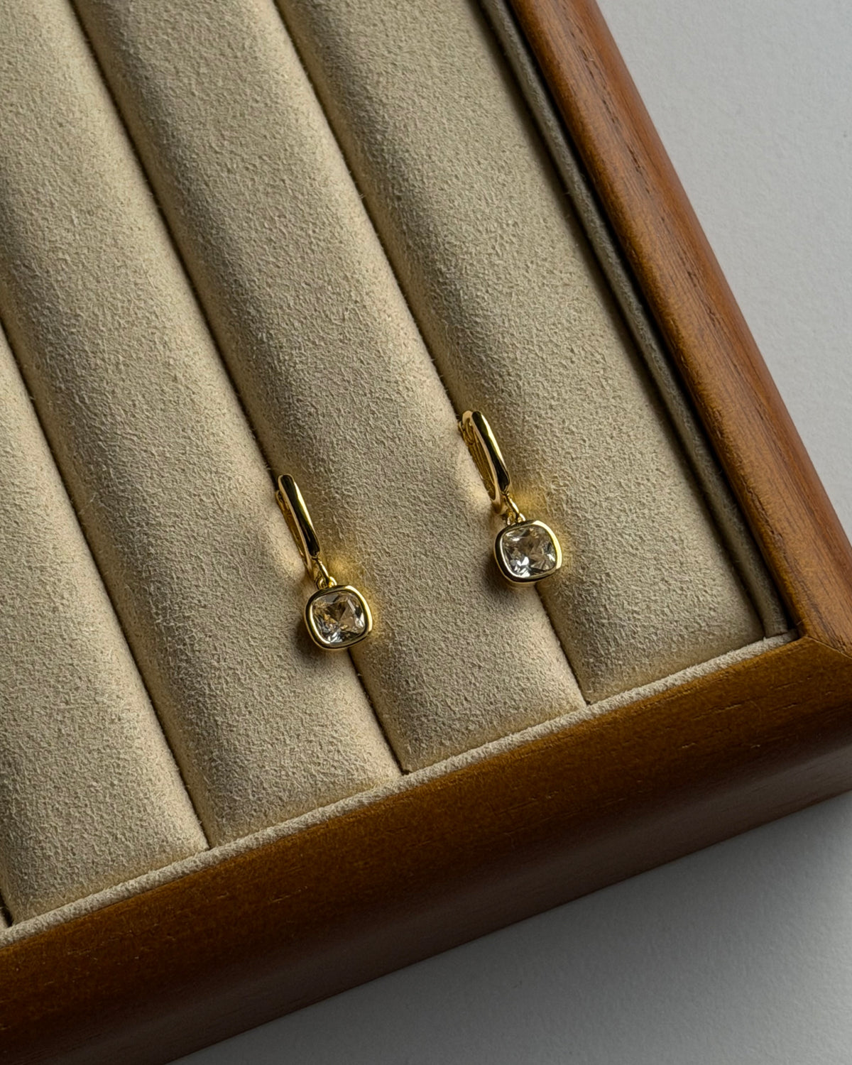 EVIE SAPPHIRE EARRINGS