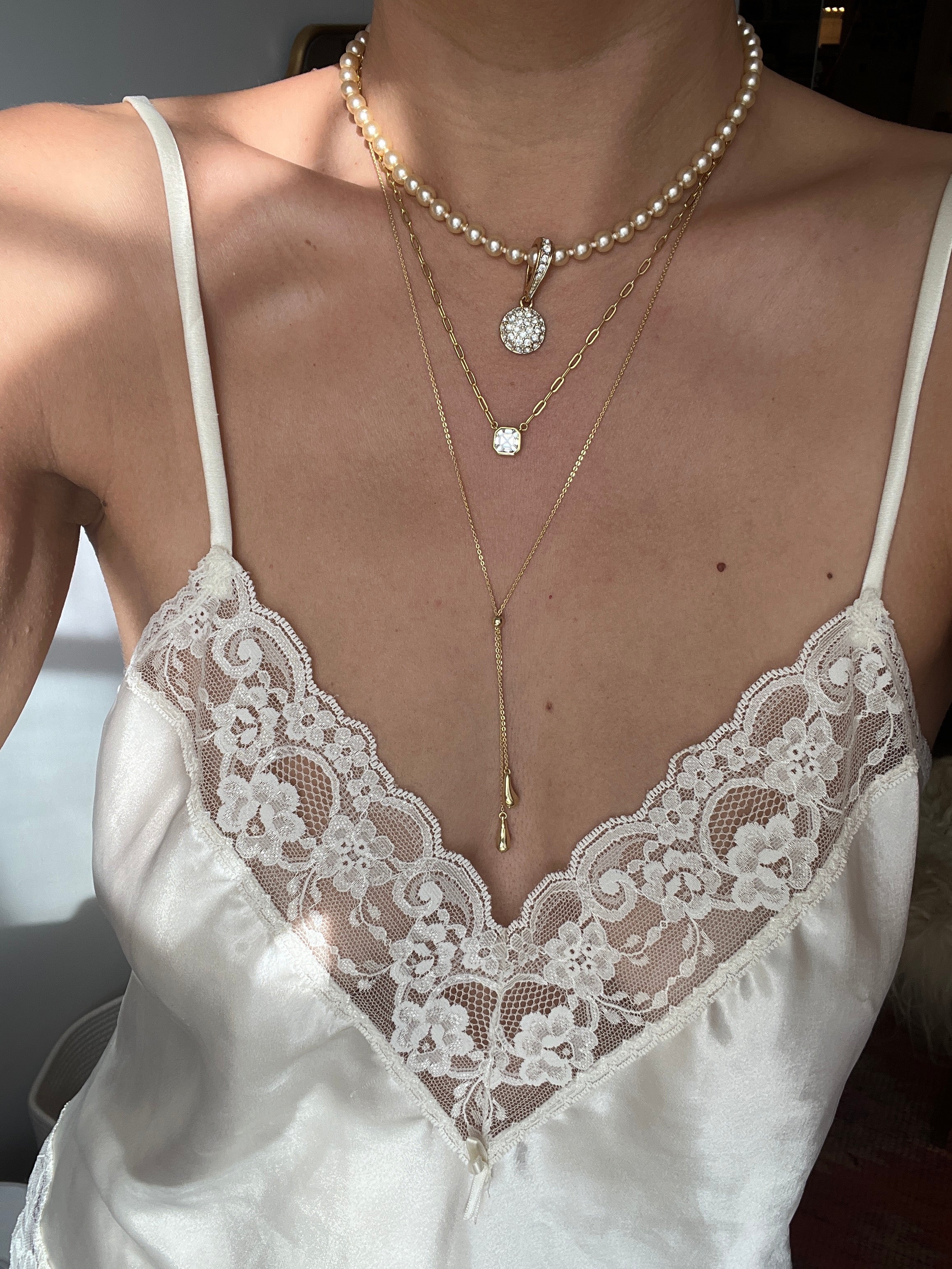 ALICIA NECKLACE