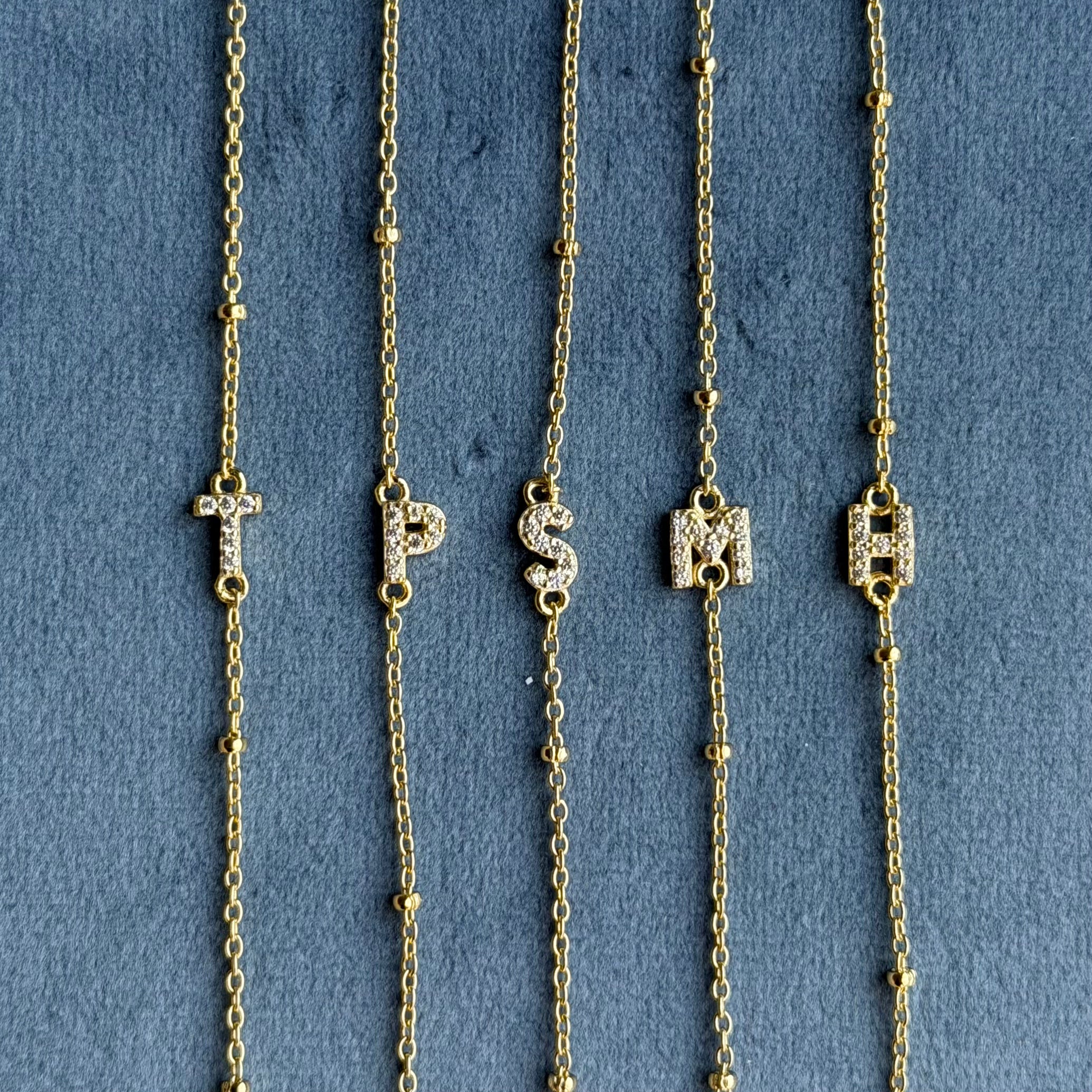 PETITE INITIAL CHAIN BRACELET