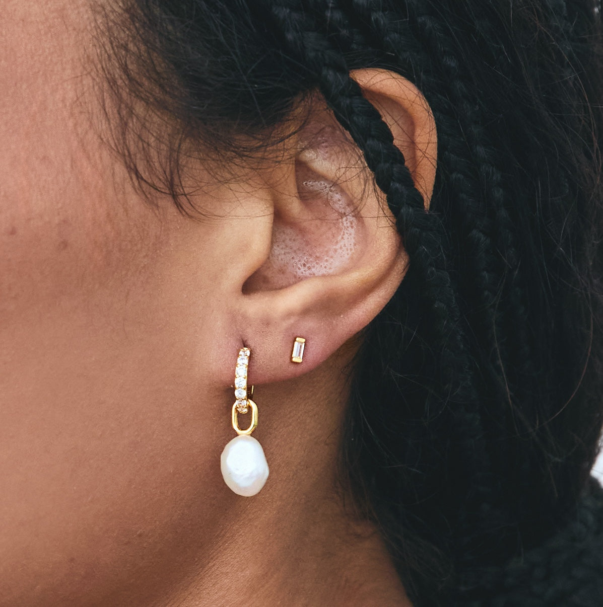 ADA STUDS