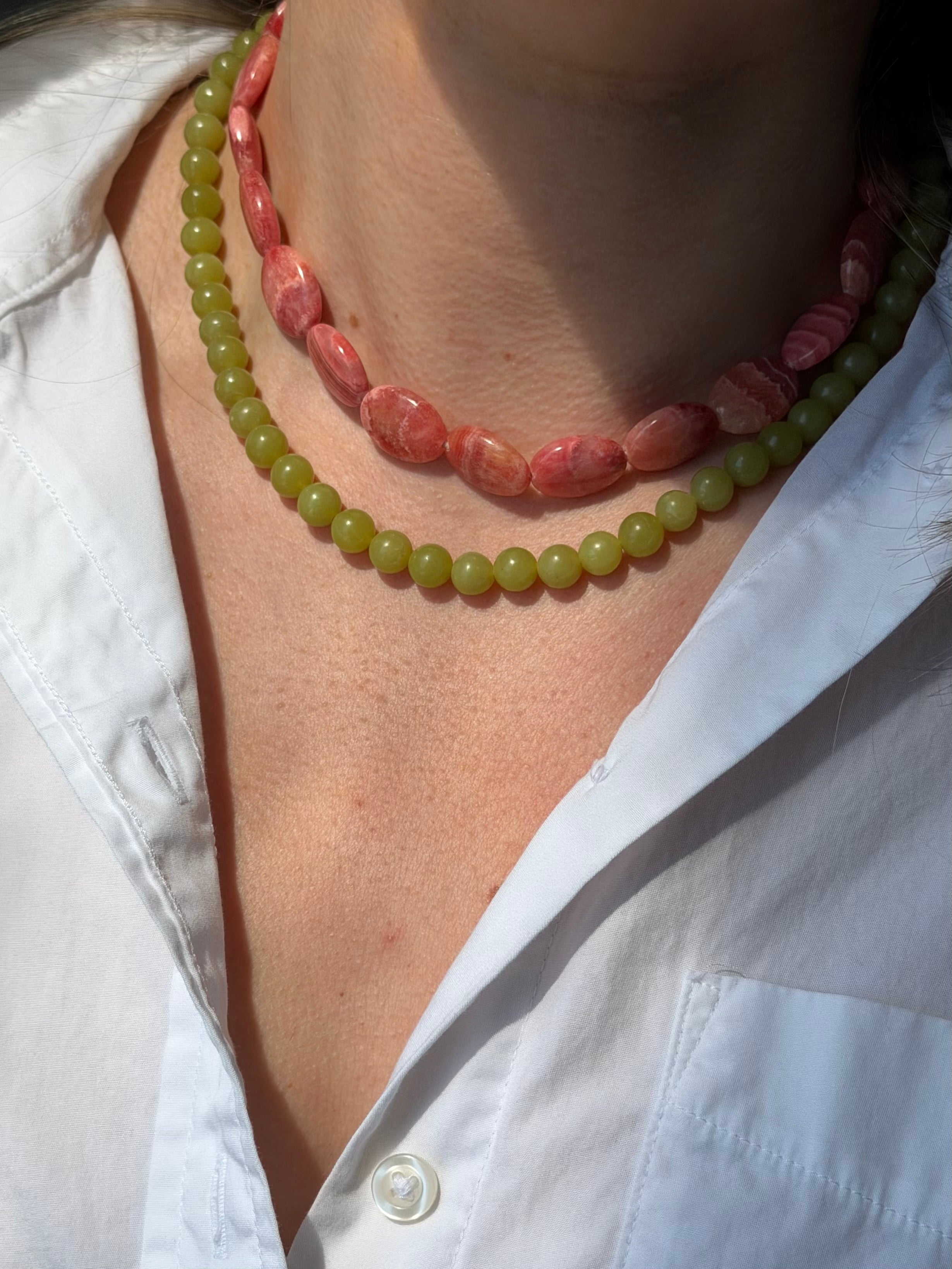 PETITE PALOMA NECKLACE OLIVE JADE