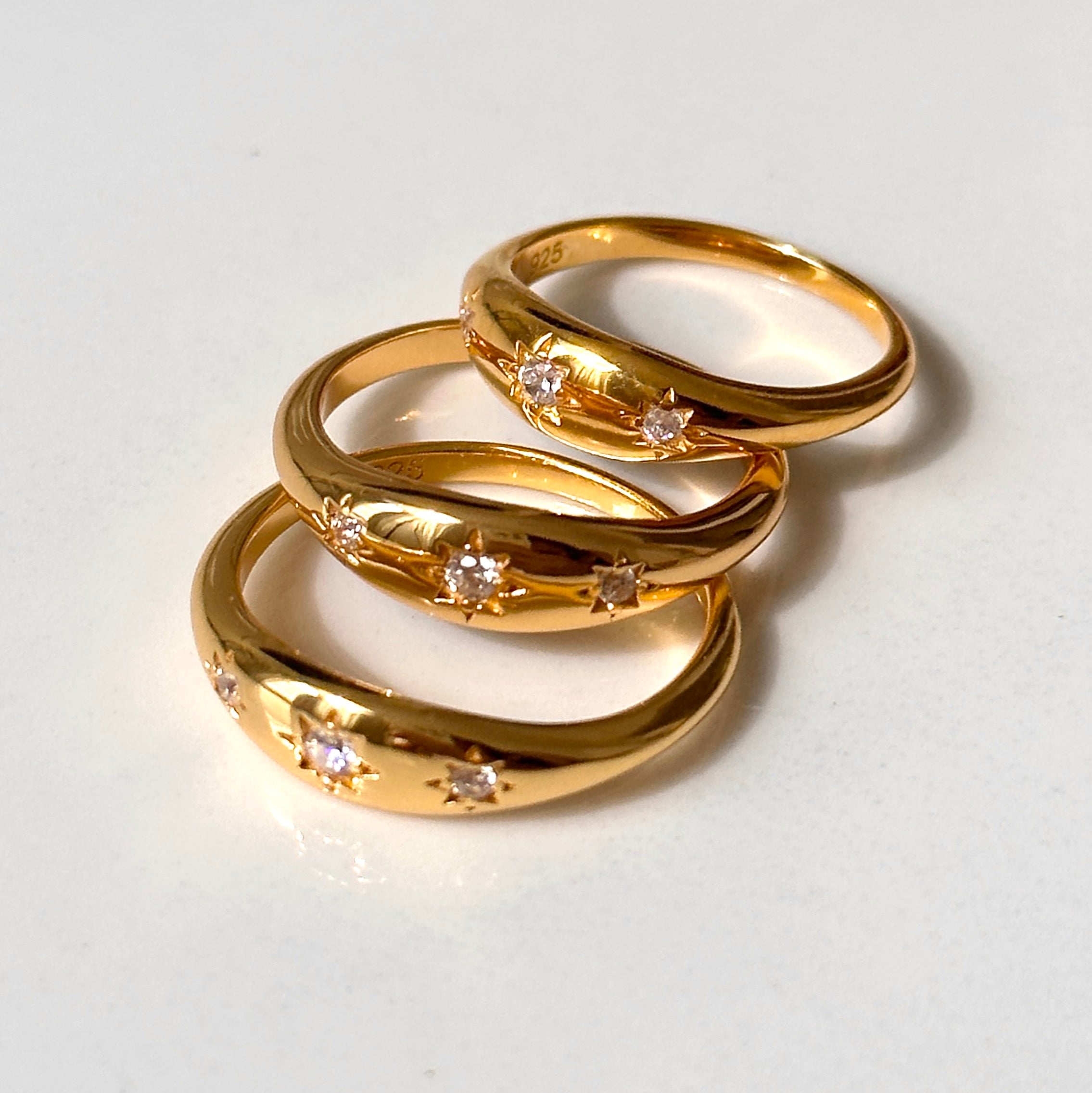ASTRA SIGNET RING GOLD