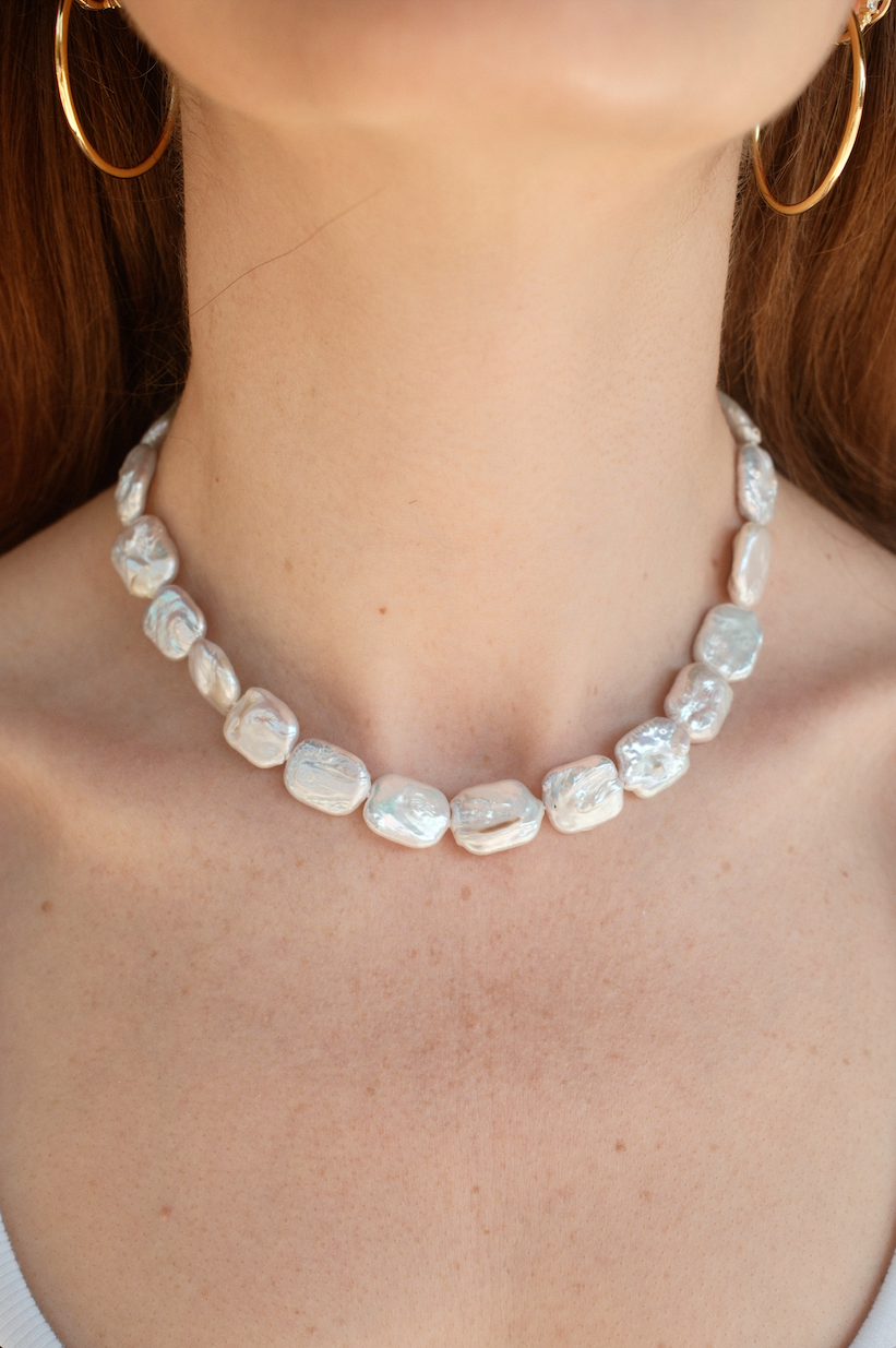 WHITE DRIFT PEARL NECKLACE