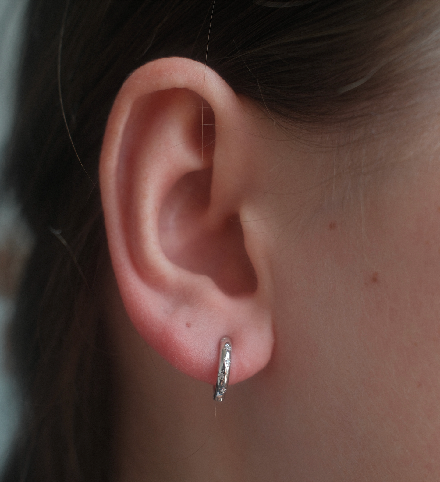 ASTRA HUGGIES SILVER