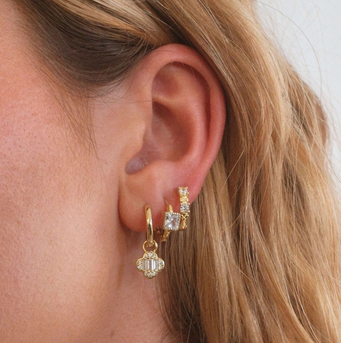 DARLA CLOVER HUGGIES