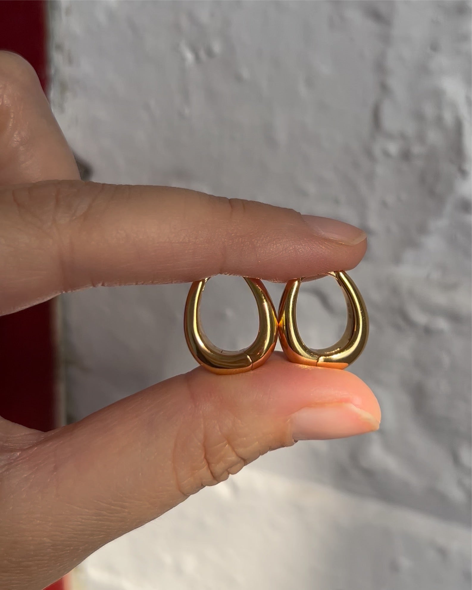 LANA HOOPS GOLD