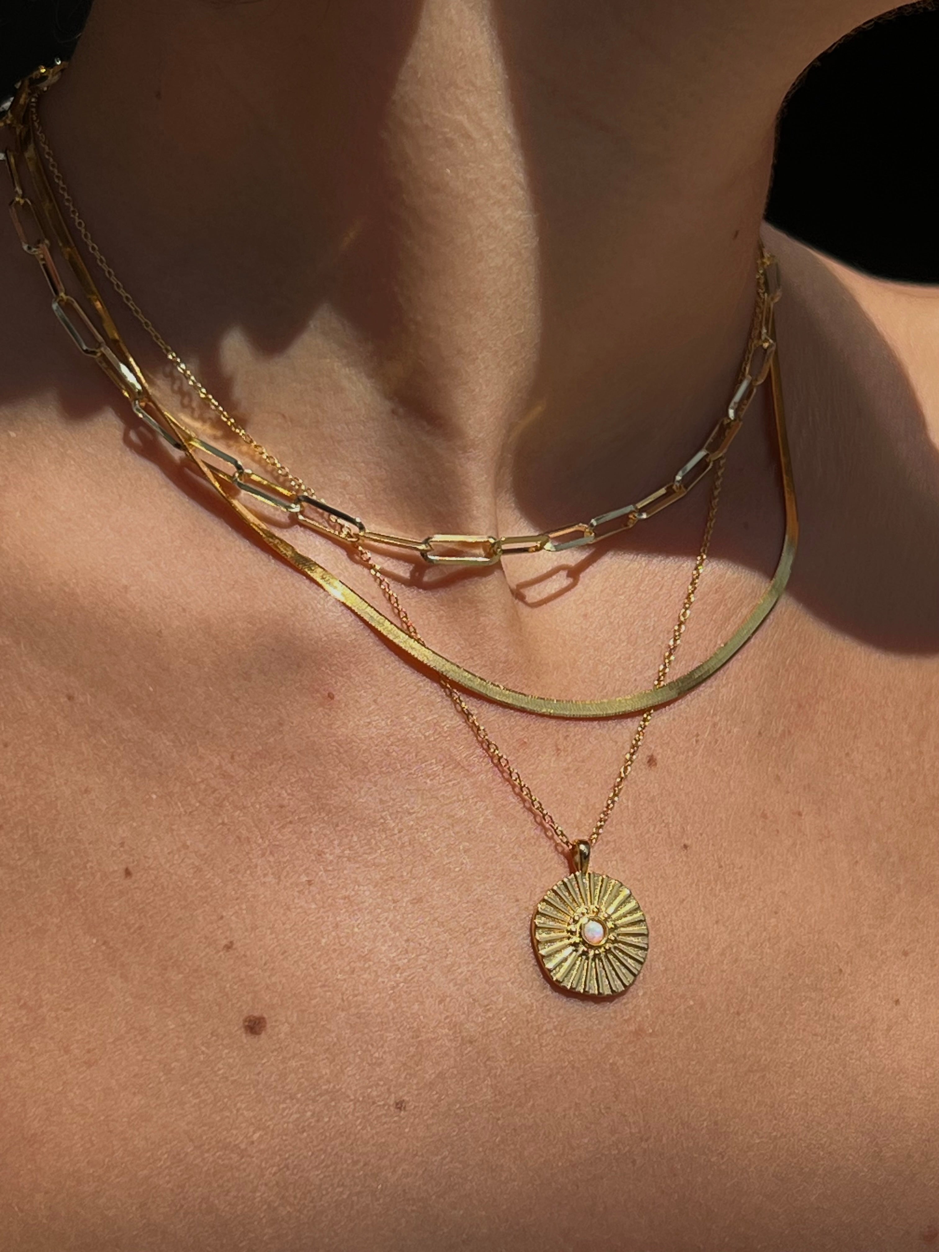 CLAIRE CHAIN NECKLACE GOLD