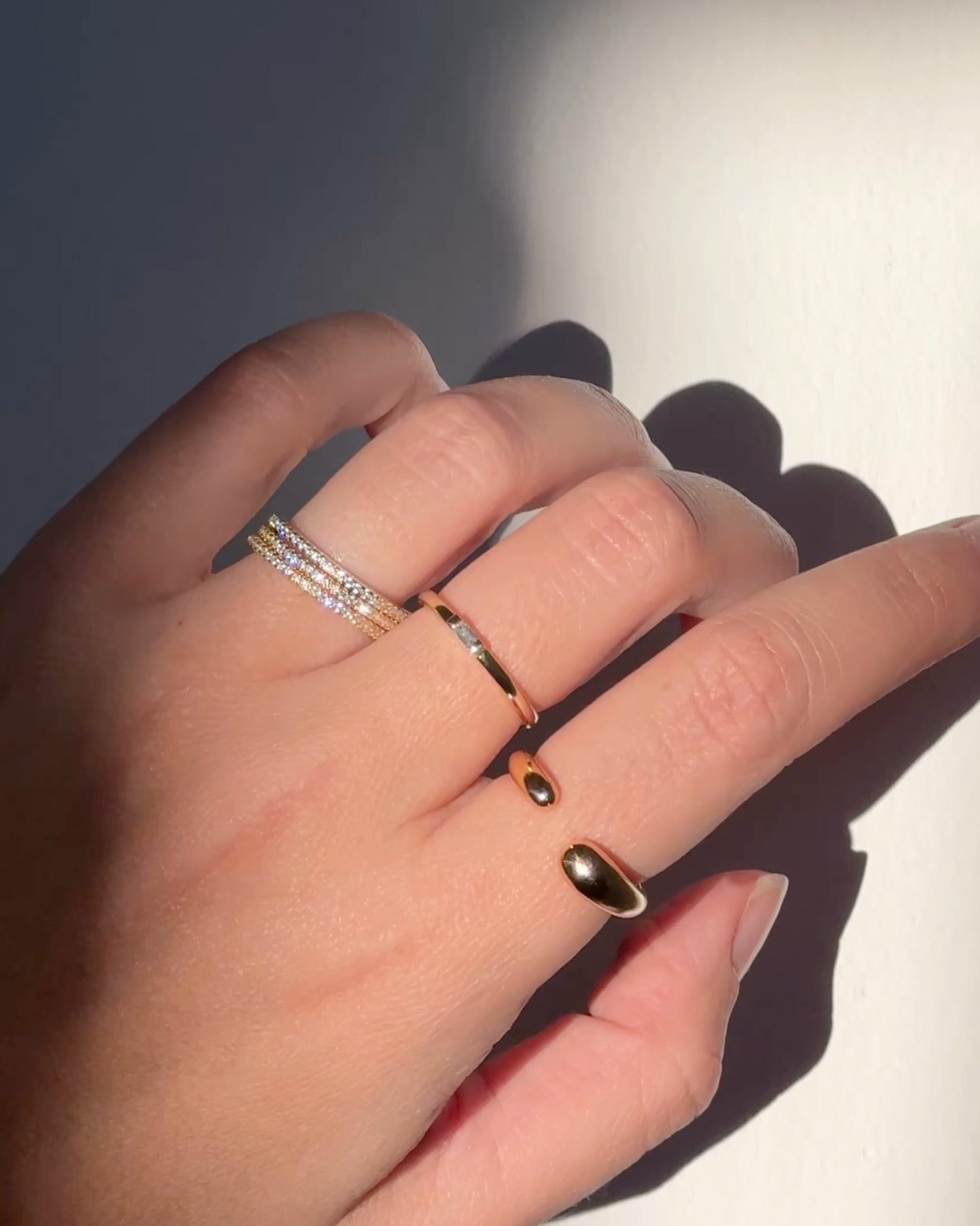 NAOMI STACKING BAND GOLD