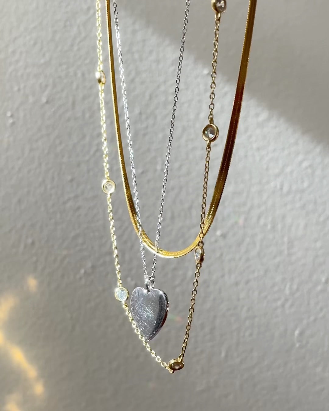 RIAN CZ NECKLACE GOLD