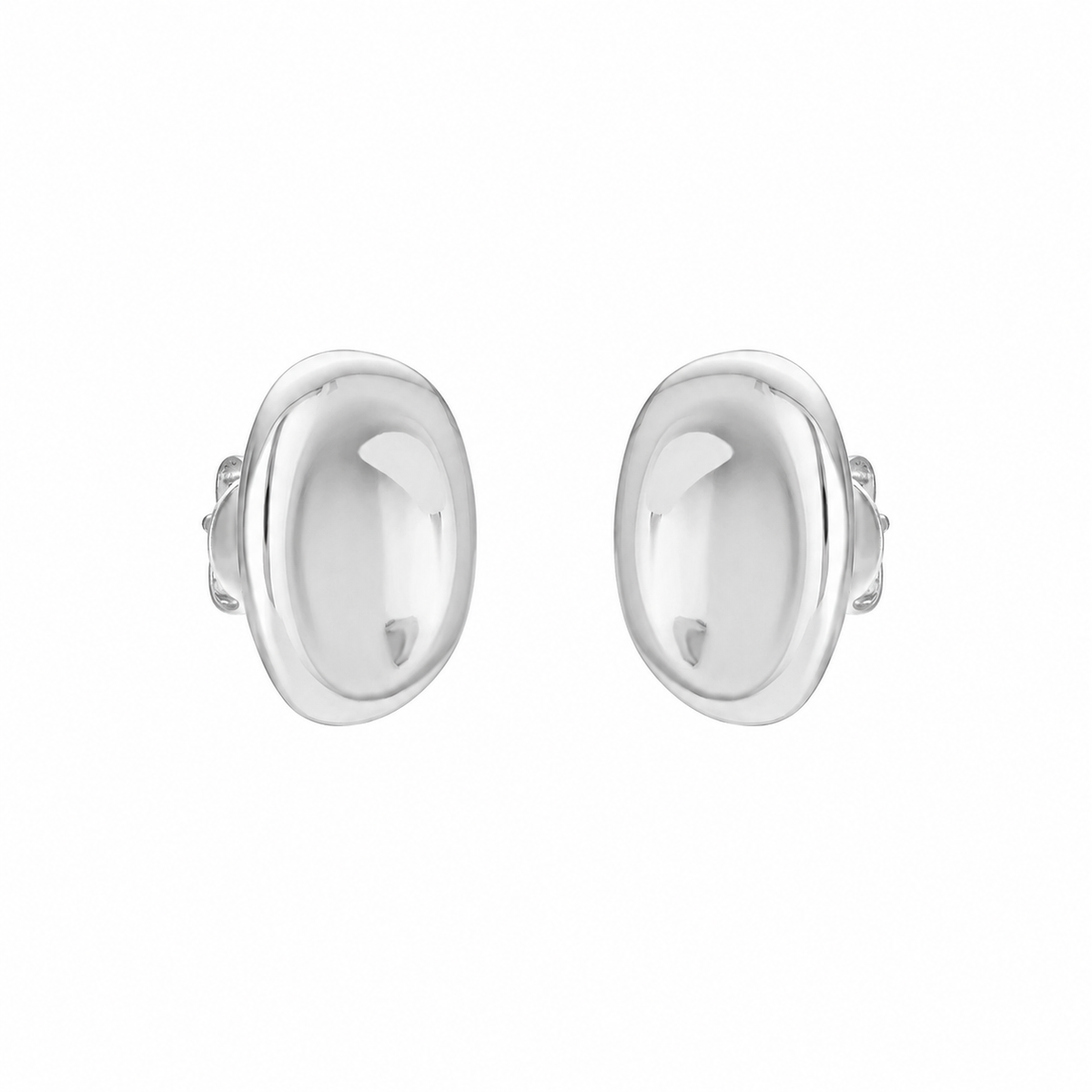GISELLE STUDS
